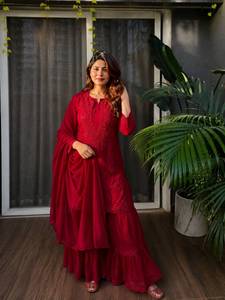 Conjunto de traje Sharara de rayón rojo bordado para mujer con dupatta, ropa étnica de diseñador, ropa de fiesta, atuendo tradicional indio Salwar Kameez - Product Image 1