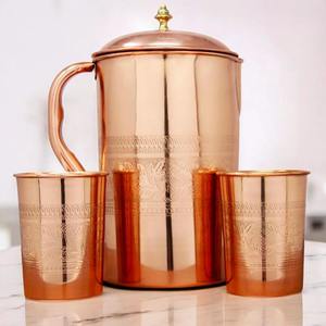 Jarra de agua de cobre puro premium con dos vasos a juego, ideal para servir agua potable, estilo de vida saludable y uso doméstico. - Product Image 2