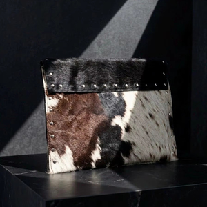 Housse pour ordinateur portable en cuir véritable avec poils, faite à la main, personnalisée, étui de protection pour fournisseur en gros LHLS-0001 - Product Image 1