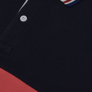 Polo de Punto de Manga Corta para Hombre, Estilo Casual, con Bloques de Color Geométricos en Azul Marino, Rojo y Blanco - Product Image 2