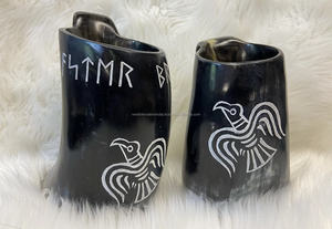 Jarra de cerveza vikinga pulida grabada hecha a mano logotipo personalizado de cuerno de búfalo de lujo disponible para regalar - Product Image 2