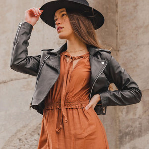 Chaqueta de cuero para mujer, estilo motero, ropa exterior de cuero para mujer, corte ajustado, ropa elegante de invierno, chaqueta de cuero para mujer - Product Image 6