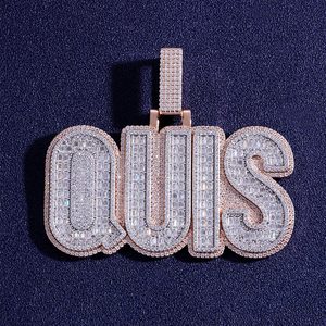 Pendentif Lettre Moissanite Givrée Coupe Baguette Sertie à Griffes en Argent 925 Plaqué Rhodium, Breloque Prénom pour Bijoux de Fête - Product Image 2