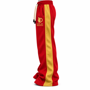 Pantalon de survêtement rouge pour homme, coupe large, taille élastique, cordon de serrage, avec bande latérale et logo brodé - Product Image 4