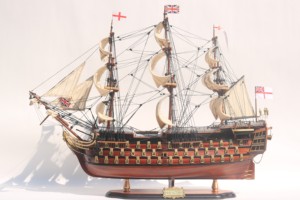 เวอร์ชันรายละเอียดขั้นสูง |   เรือ HMS วิคตอรี่ ตกแต่งด้วยไม้เสร็จสมบูรณ์แล้ว |   โมเดลเรือใบเวียดนามทำมือ ทาสีลายเรือธงสูง  งานฝีมือจากไม้ - Product Image 2