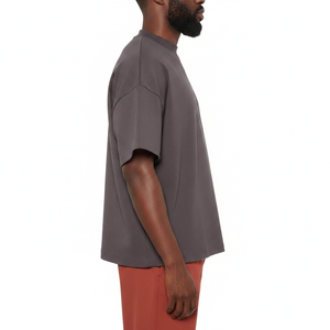 Camiseta de punto para hombre, oversize, de color liso, cuello redondo, manga corta, informal, teñida, antiarrugas, con logo frontal personalizado - Product Image 4