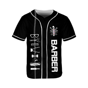 Nueva llegada: Ropa de trabajo para barberos, camisa con sublimación de logotipo personalizado, bata lavable, camiseta de barbero, estilo jersey de béisbol para barbero - Product Image 1
