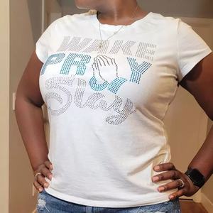 T-shirt à col en strass pour femme, vêtement d'été de haute qualité, à la mode, motif crâne, vente en gros - Product Image 4