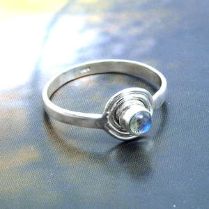 Beautiful Presents For Women Brilliant Round Cut Natural <b>Labradorite</b> Gemstone <b>Ring</b> In 925 Sterling Silver Cute Bohemian Jewelry - Product Image 4