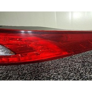 Luz Trasera Derecha Usada Optima 924022T0 - Product Image 3