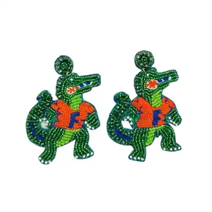 Arrasa con los Aretes Personalizables de Fútbol Americano con Cuentas para el Día del Partido: un Toque a Medida para los Verdaderos Aficionados - Product Image 1