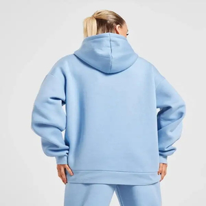 Sudadera con Capucha Extra Grande para Mujer, Color Azul Claro, 100% Algodón, Felpa Transpirable, Logotipo Estampado en la Parte Delantera, Estilo Urbano para Otoño - Product Image 4