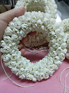 พวงมาลัยดอกมะลิทำด้วยมือทำจากเรซิ่นแบบดั้งเดิมของไทยพวงมาลัยดอกไม้สำหรับงานแต่งงานวันคริสต์มาสงานฝีมือตกแต่งดอกไม้ - Product Image 2
