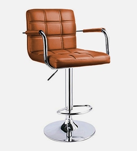 เก้าอี้บาร์ปรับระดับได้ หมุนได้ หุ้มหนังเทียมสีแทน ดีไซน์ตามหลักสรีรศาสตร์ โครงโลหะ ความสูงระดับเคาน์เตอร์ เฟอร์นิเจอร์ครัว - Product Image 1