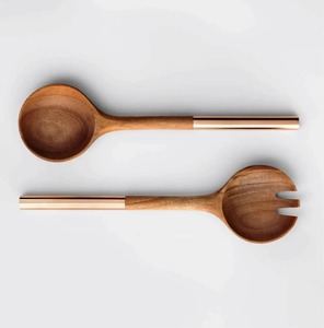 Ensemble de Cuillères et Fourchettes à Salade Artisanales en Bois d'Acacia – Ustensiles de Service Durables et Écologiques pour Cuisine et Salle à Manger – Cuillère en Bois Naturel - Product Image 6