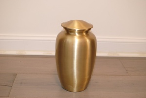 aluminium luxury <b>memorial</b> holder aluminium decorative <b>memorial</b> holder aluminium remembrance sculpture urn aluminium <b>vase</b> - Product Image 2