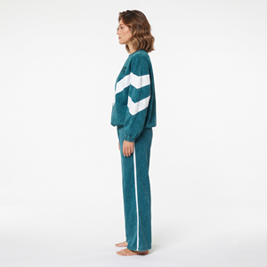 Conjunto Casual Personalizado de Sudadera Oversize con Cuello Redondo y Pantalones Rectos con Lavado Ácido y Diseño Chevron para Mujer - Product Image 3