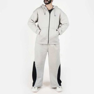 Chándal Deportivo Personalizable para Hombre, Color Gris Claro, Estilo Urbano, con Paneles Laterales, para Invierno - Product Image 1