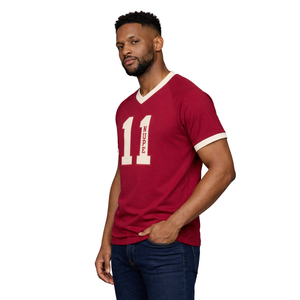 T-shirt col V Kappa Alpha Psi Klub Ringer – Vêtement de fraternité grecque avec bordure contrastée classique – Confort premium et coupe élégante - Product Image 3
