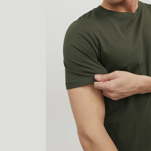 Camisetas de Alta Calidad 100% Algodón para Hombre, Corte Ajustado, Cuello Redondo, Diseño Personalizado, Peso de la Tela 240 Gramos, Color Sólido - Product Image 3