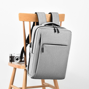Sac à dos de voyage portable en tissu résistant à l'usure avec port de chargement pour ordinateur portable – Idéal pour les trajets quotidiens (vente en gros) - Product Image 4
