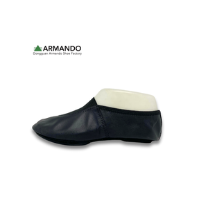 รองเท้ากีฬายิมนาสติก หนังแท้ สวมใส่ง่าย ให้ความสมดุลและความยืดหยุ่น รองรับแรงกระแทกและยึดเกาะได้ดี สำหรับนักกีฬาที่ต้องการการเคลื่อนไหวแบบไดนามิก - สำหรับผู้ใหญ่ - Product Image 2