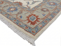 Tapis moderne en laine Oushak, tufté à la main, écologique, antidérapant, motifs floraux ivoire, sauge, rouille, bleu, bordure palmette pour salon