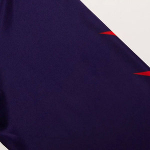 Chemise de protection respirante et confortable avec tissu anti-humidité à séchage rapide, idéale pour l'entraînement et les activités sportives. - Product Image 6