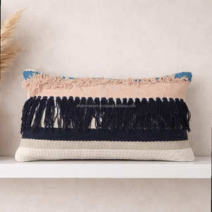 Housse de coussin bohème en laine et coton avec rayures marine et franges, coussin décoratif tissé, style marocain haut de gamme - Product Image 1
