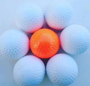 Balón de Hockey sobre Césped de PVC Profesional de Primera Calidad, Diseño con Hoyuelos, para Entrenamiento en Interiores y Exteriores, Fabricado por Eoin Winston Sports - Product Image 1