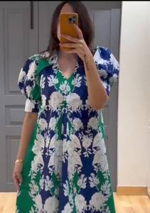 Vestido de Verano Informal para Mujer, Estampado Floral Azul Verde, Cuello en V, Corte en A, Estilo Inglés, con Volantes, Mangas Abullonadas, Ajuste Holgado - Product Image 4