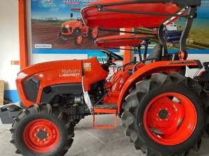 Tracteur agricole Kubota L4028DT 40HP 4WD haute performance, moteur diesel économe en carburant - Product Image 5
