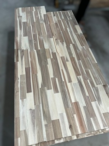 Tableros articulados de madera de acacia hechos en Vietnam, diseño contemporáneo para uso en la cocina, encimeras, tapas de tocador, mesas - Product Image 3