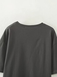 เสื้อยืดคอกลมสีเทา พิมพ์ลายด้านหน้า แขนสั้น สไตล์ลำลอง แฟชั่นสำหรับผู้หญิง เสื้อยืดคุณภาพสูงสำหรับผู้หญิง - Product Image 5