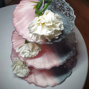 Best Quality Resin Cake Stand Fancy resin cake stand with stylish and elegant patterns making it a perfect serving accessory - Product Image 1