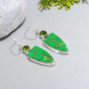Boucles d'oreilles pendantes vert turquoise en argent sterling avec péridot, bijoux faits à la main, cadeau de mode pour femme, à porter pour les fêtes - Product Image 1