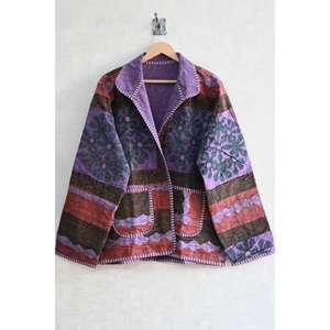 Chaqueta de algodón con bordado bohemio Suzani, abrigo étnico vintage hecho a mano para mujer - Product Image 1