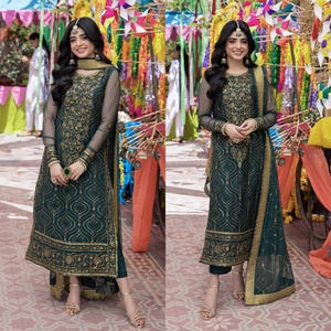 Secuencia de bordado de Georgette verde, trabajo indio Salwar Kameez con Dupatta para adultos, ropa de fiesta de tendencia - Product Image 3