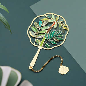 Marcapáginas Metálico con Acabado Dorado, Apariencia Elegante, Ideal para Colección de Libros, Estilo de Lectura Sofisticado - Product Image 3