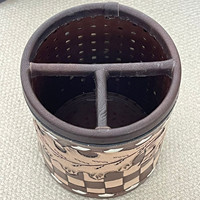 Nouveauté March Expo : Porte-stylo rond en cuir à motif damier, style occidental, fait main, organisateur de bureau, accessoire de bureau artisanal