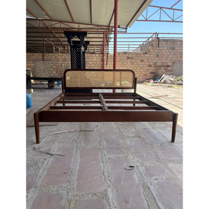 Lit moderne en rotin et bois d'acacia massif, taille king size, style nordique, fabrication artisanale. - Product Image 5