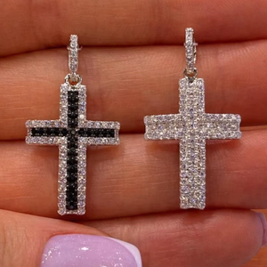 Colgante de cruz de diamantes en blanco y negro, plata de ley 925, colgante de cruz con moissanita, joyería hip hop, regalo para ella - Product Image 3
