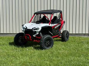 Oferta Especial: Honda Talon 1000R FOX Live Valve UTV 2025 PARA ADULTOS - Product Image 4