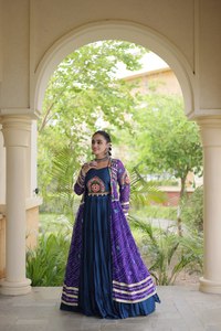 Robe en soie bleue élégante spéciale Navratri, chaniya choli traditionnel indien, tenue formelle Garba Gujarati, Lehenga choli de haute qualité - Product Image 4