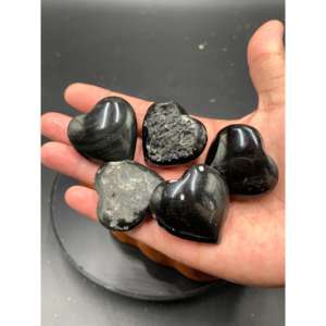 Agnimanite Tektite noire naturelle indonésienne, petite forme de cœur, 35x35x15 mm, polie, sculptée à la main, pierre précieuse en vrac pour bijoux - Product Image 2