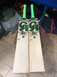 Bate de críquet CA Sports Gold BA 56 Kings Edition de madera de sauce inglés con funda de bate de regalo, agarre adicional y lámina protectora, todo incluido. - Product Image 2