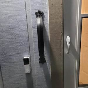 Manijas Elegantes y Modernas de Hierro Fundido en Forma de Jaula de Pájaro para Puertas, Cajones, Cómodas y Cocinas, con Fácil Instalación - Product Image 1