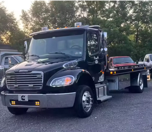 Camion de remorquage à plateau basculant Freightliner 2017 en excellent état - Moteur diesel Cummins, transmission automatique, camion d'occasion pour expédition mondiale - Product Image 6