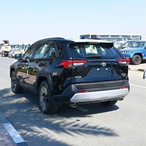 Oferta Destacada: Toyota RAV4, SUV Familiar con Apariencia Elegante, Interior Confortable y Manejo Suave, Vehículo de Alto Rendimiento - Product Image 4