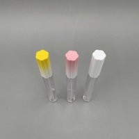 Conteneurs d'huile à lèvres d'impression personnalisés colorés de 2ml Tubes en plastique de brillant à lèvres bouteille de Liptint emballage de brillant à lèvres pour cosmétiques